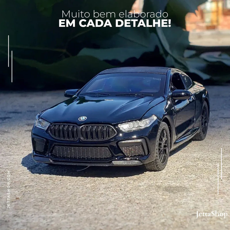 JettaMini's™ - Miniatura BMW M8 1:32